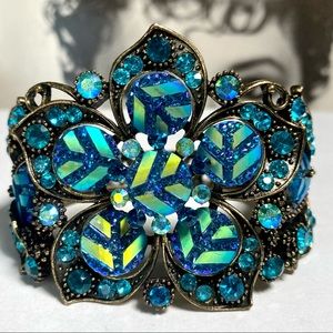 FLOWER CRYSTAL Rhinestone Bracelet Cuff